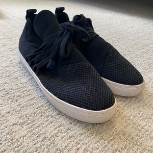 Steve Madden Lancer Sneaker